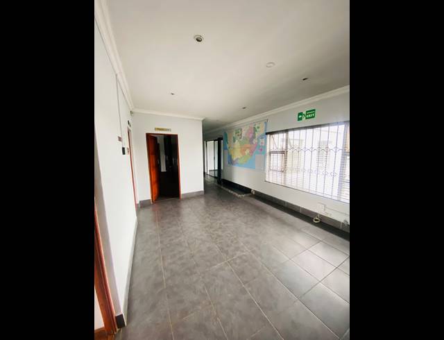 638M² BUSINESS FOR SALE IN NEW REDRUTH